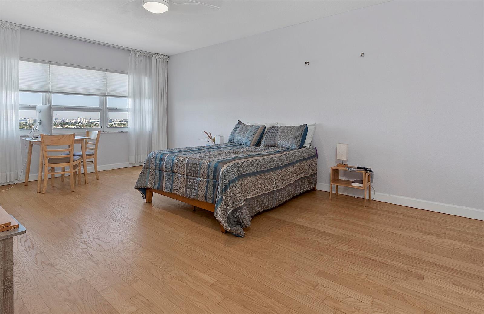 2500 E Las Olas Boulevard # 1703