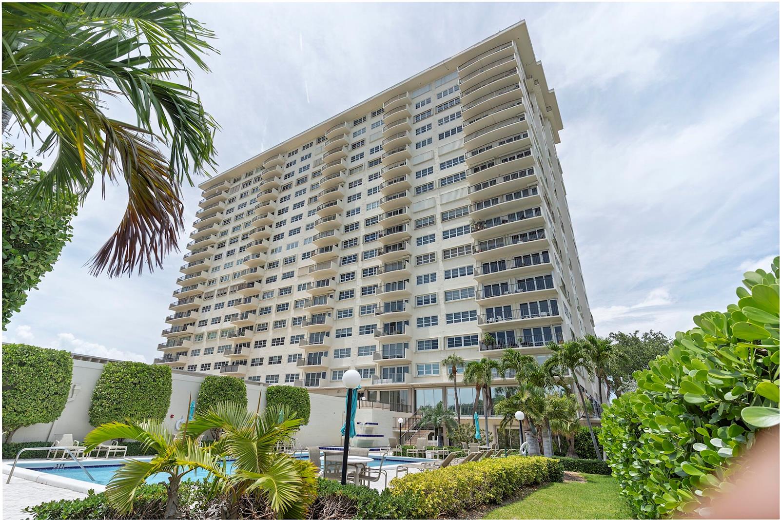 2500 E Las Olas Boulevard # 1703
