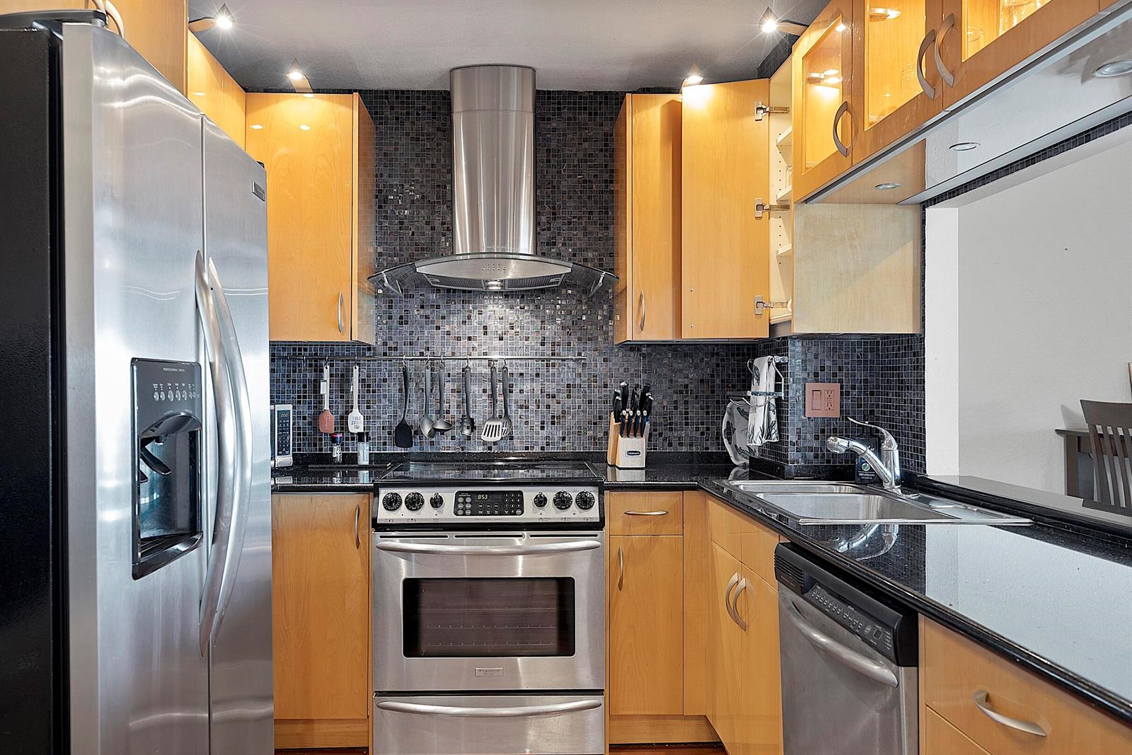 2500 E Las Olas Boulevard # 1703