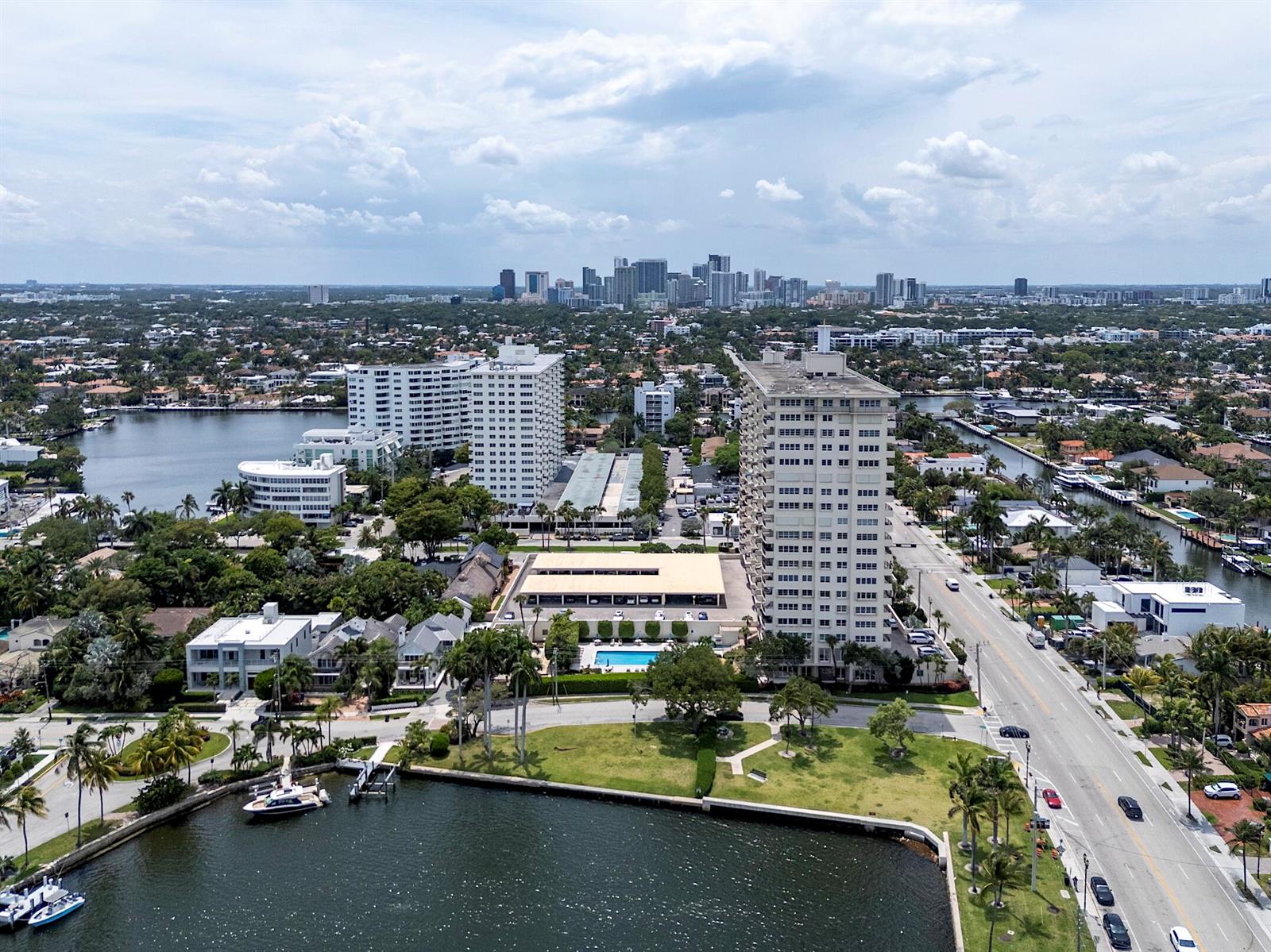 2500 E Las Olas Boulevard # 1703