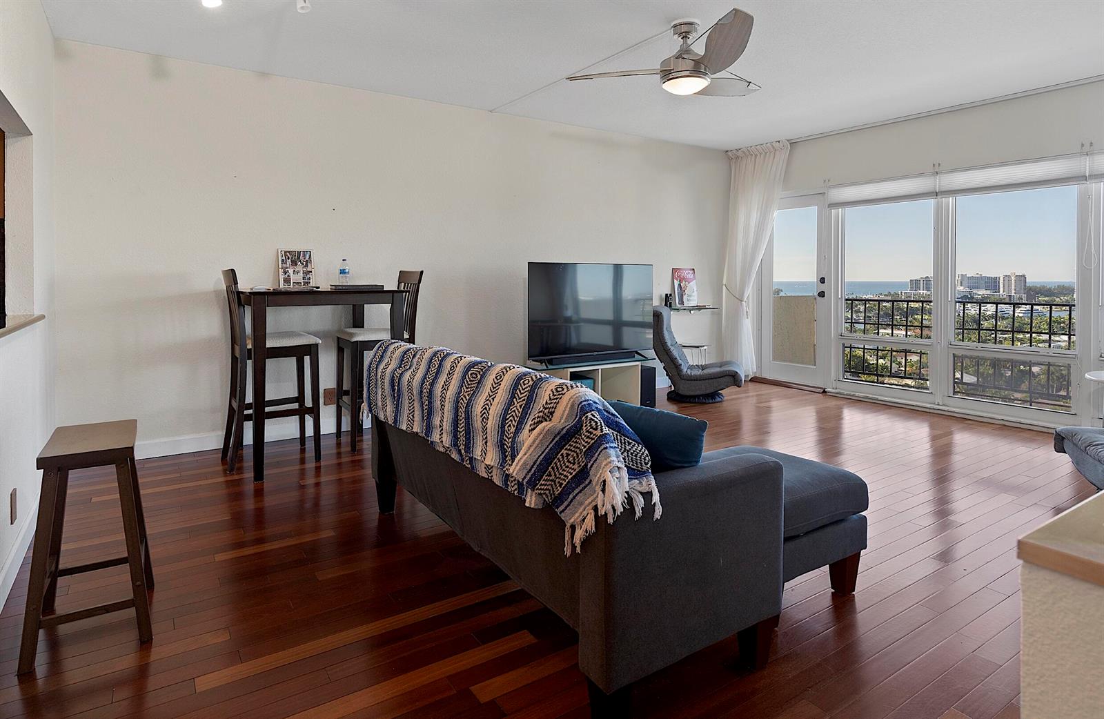 2500 E Las Olas Boulevard # 1703