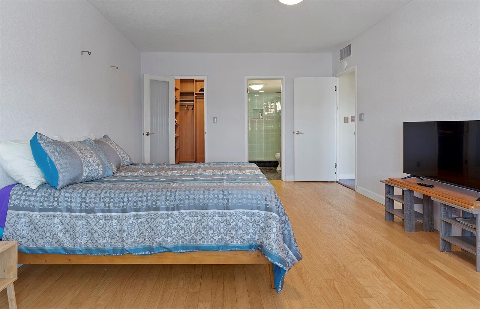 2500 E Las Olas Boulevard # 1703
