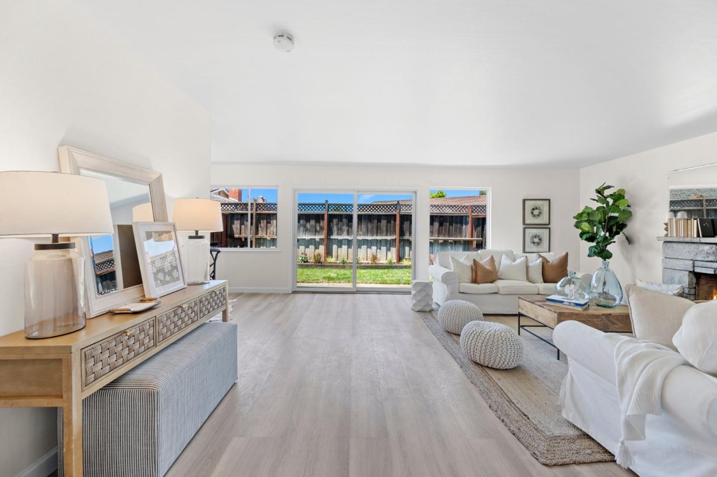 3312-3314 Los Prados Street