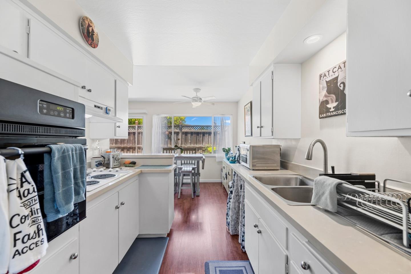 3312-3314 Los Prados Street