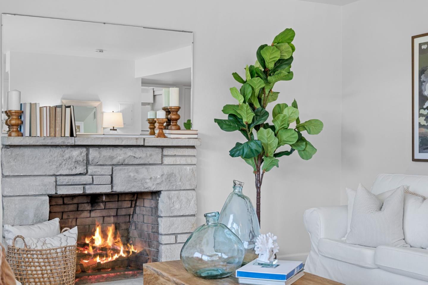 3312-3314 Los Prados Street