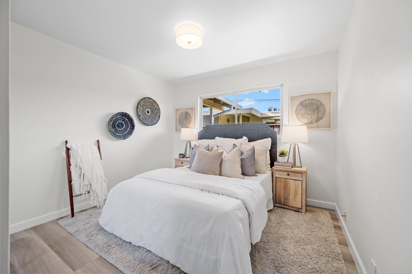 3312-3314 Los Prados Street