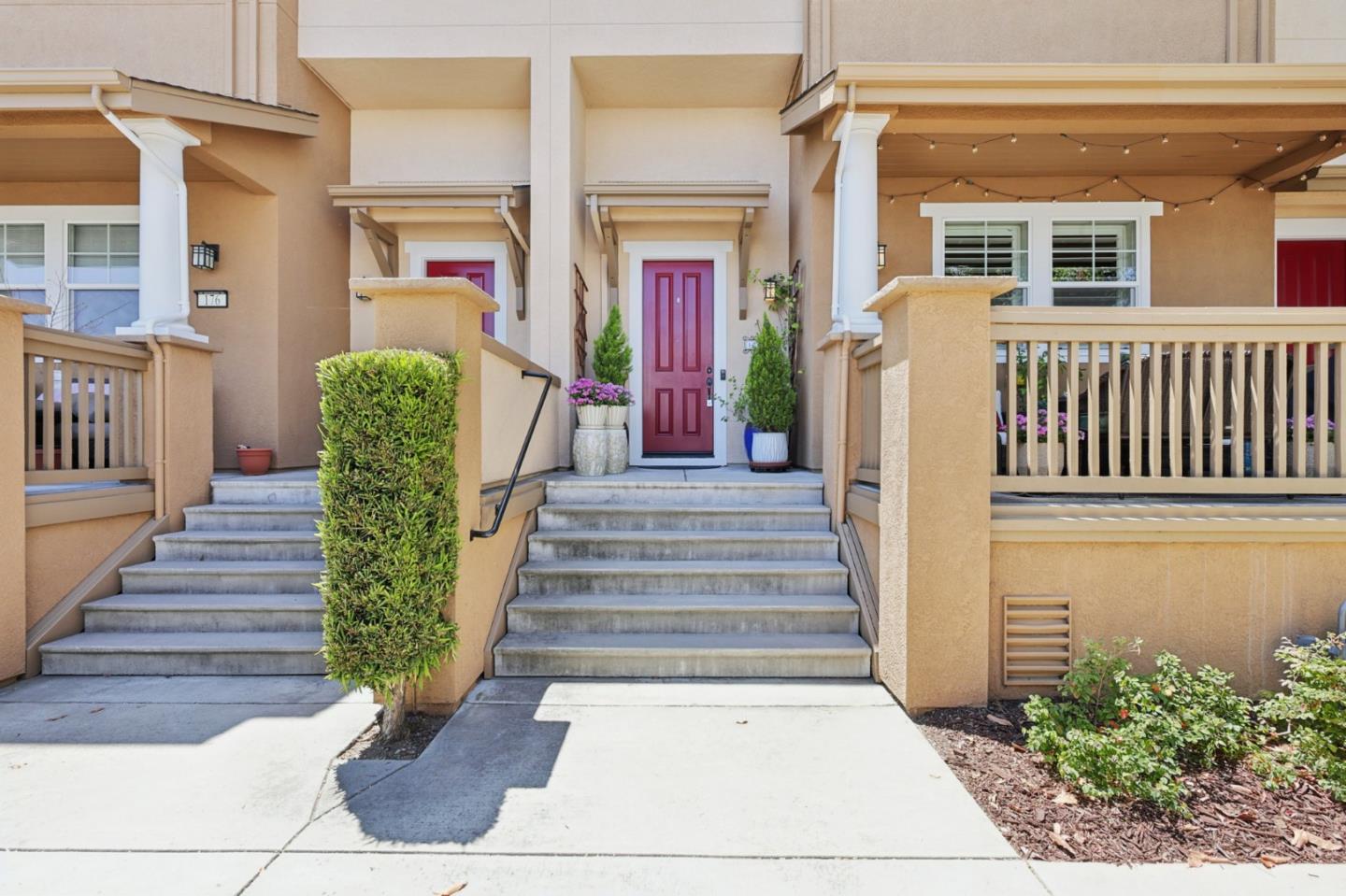 178 Salmar Terrace