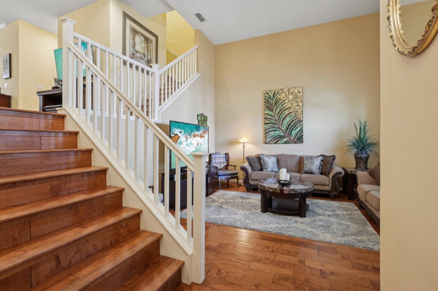 178 Salmar Terrace
