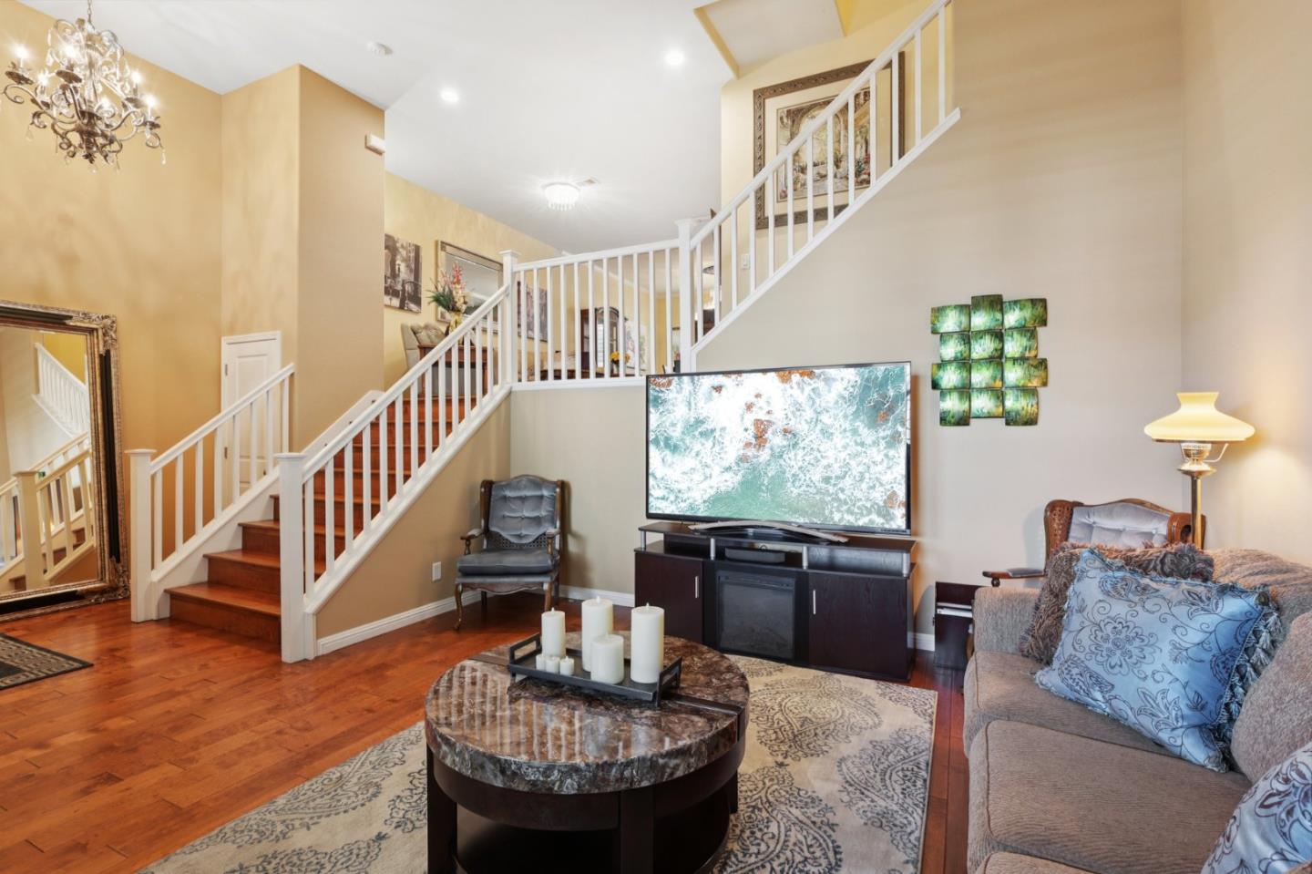 178 Salmar Terrace