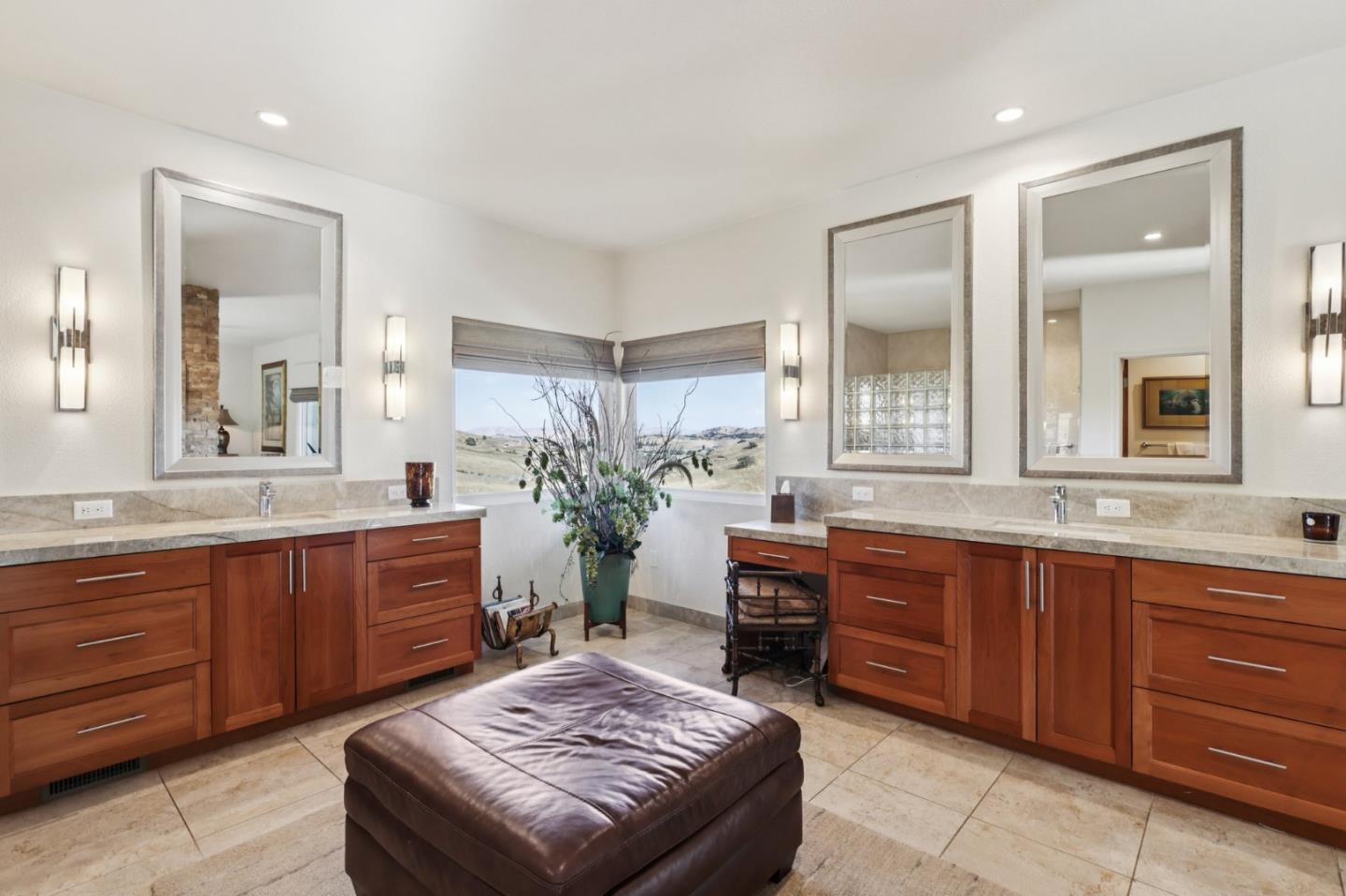 2600 Geneil Court