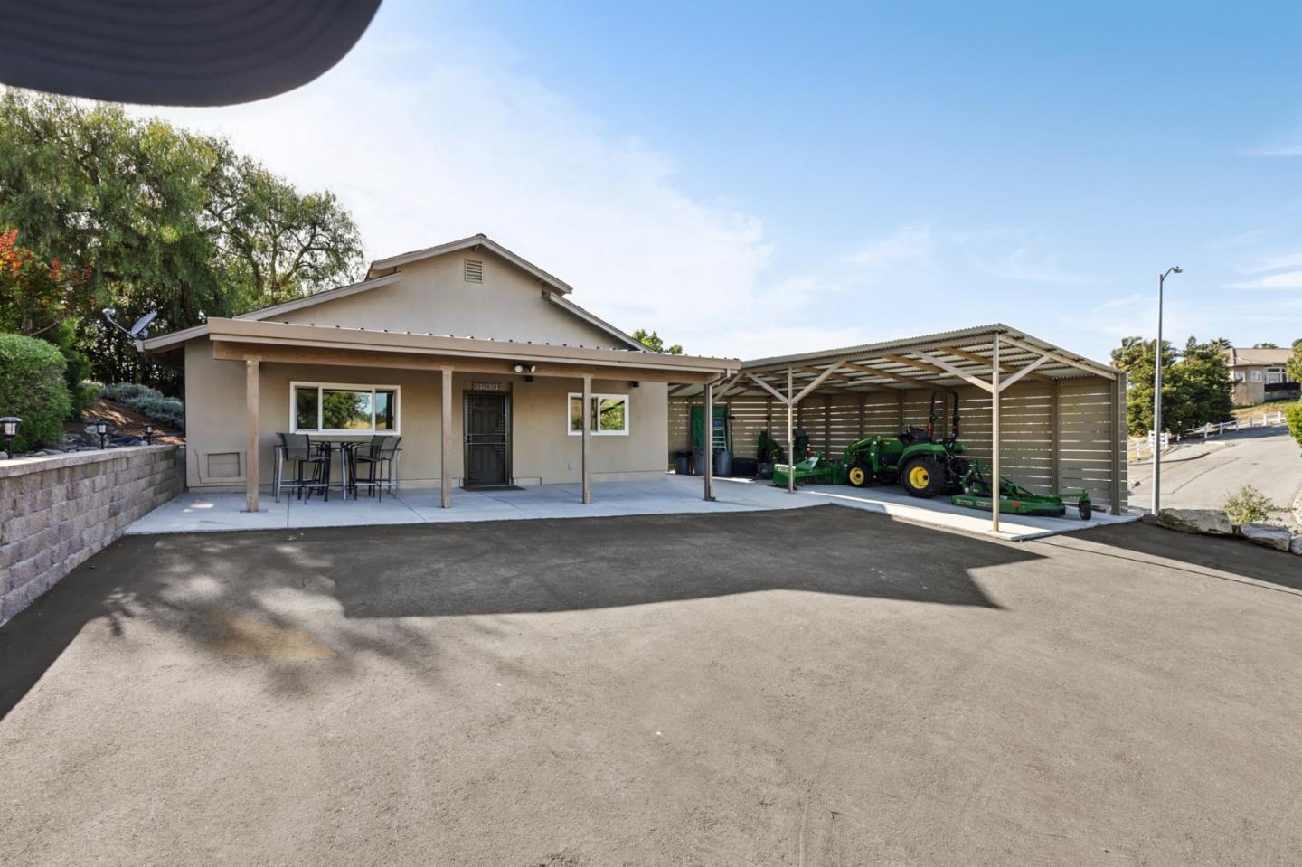 2600 Geneil Court
