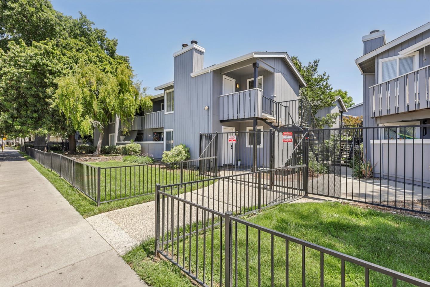 106 Rancho Drive # G