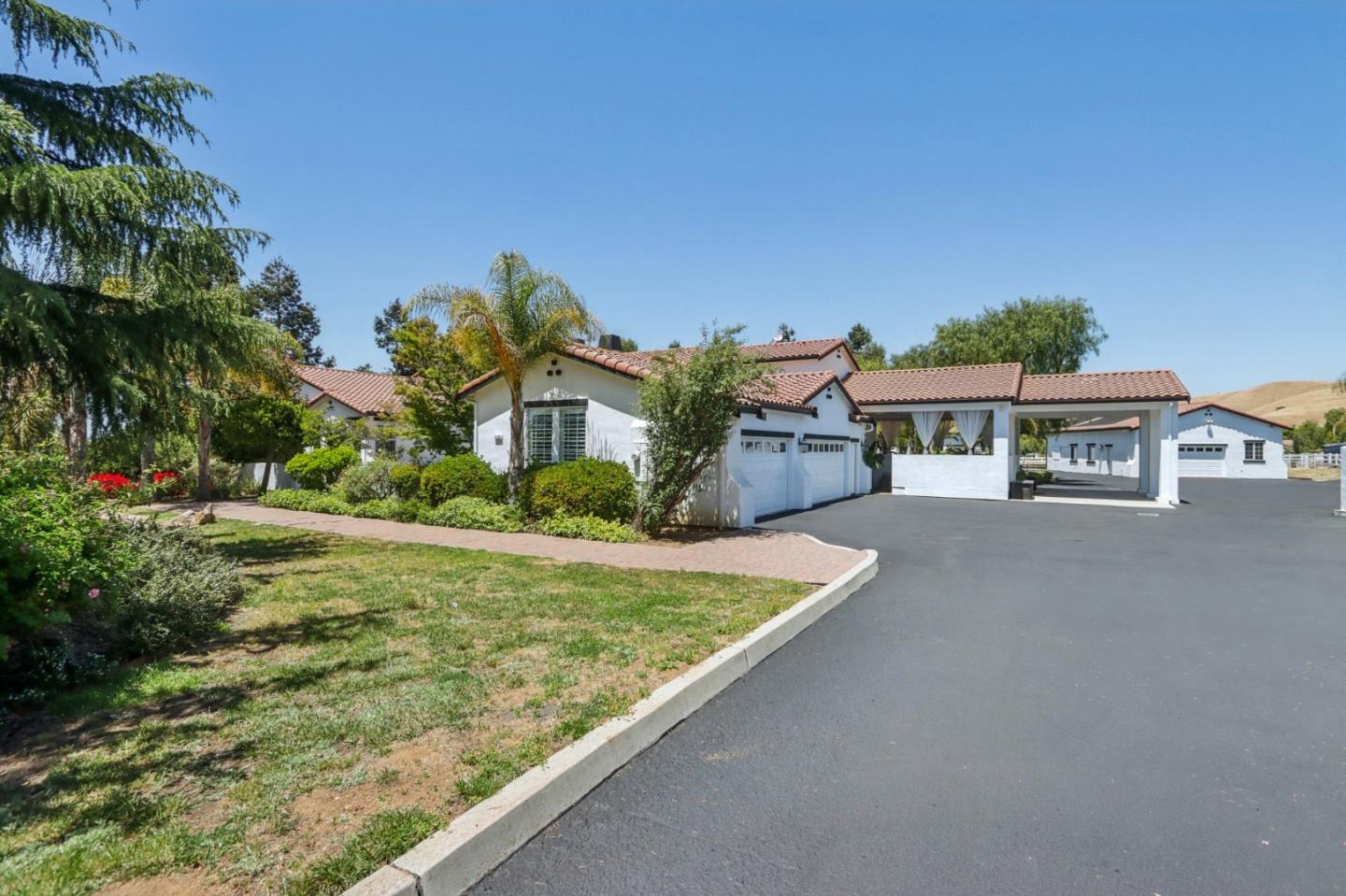 1150 Stony Brook Drive