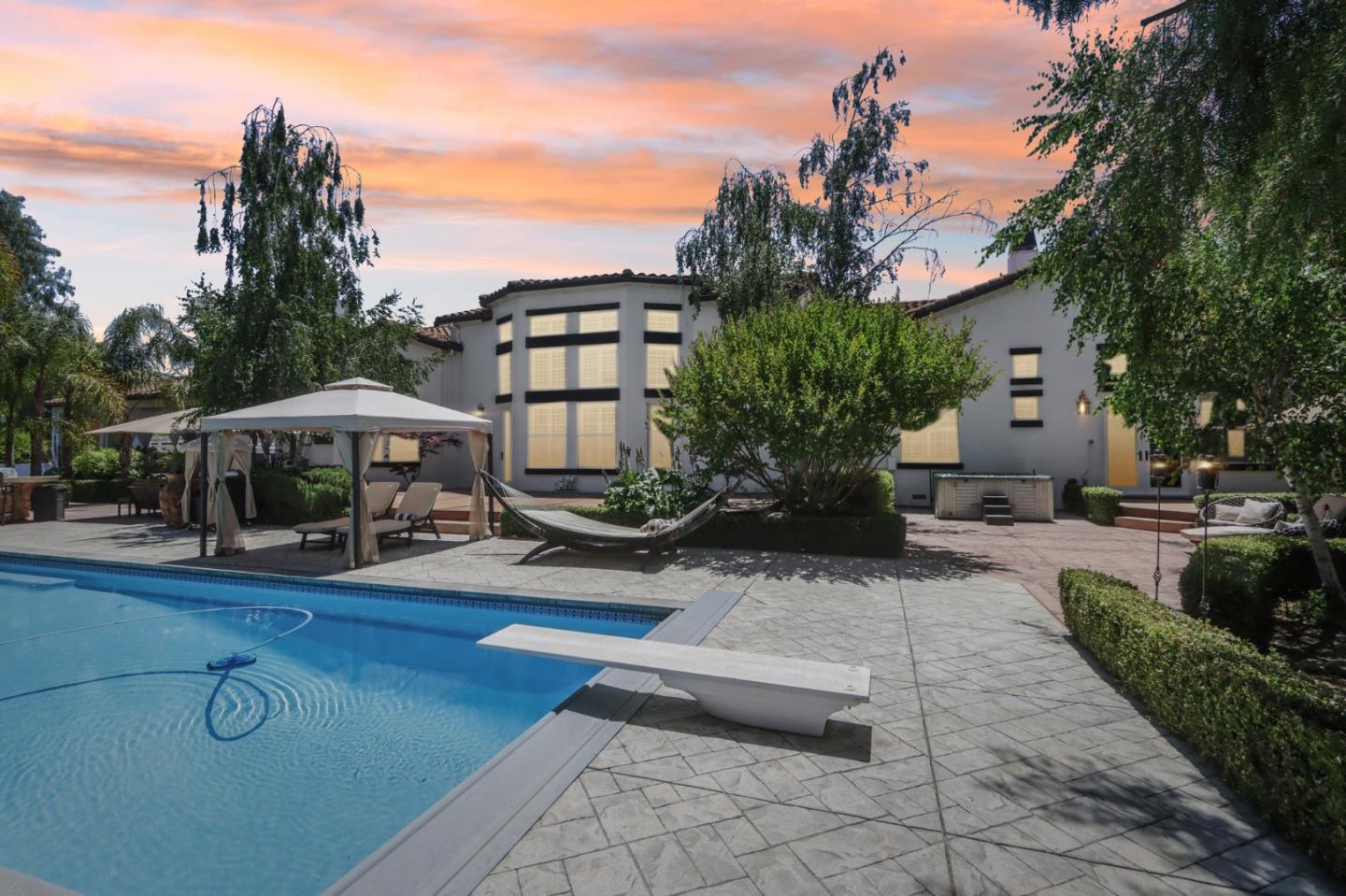 1150 Stony Brook Drive