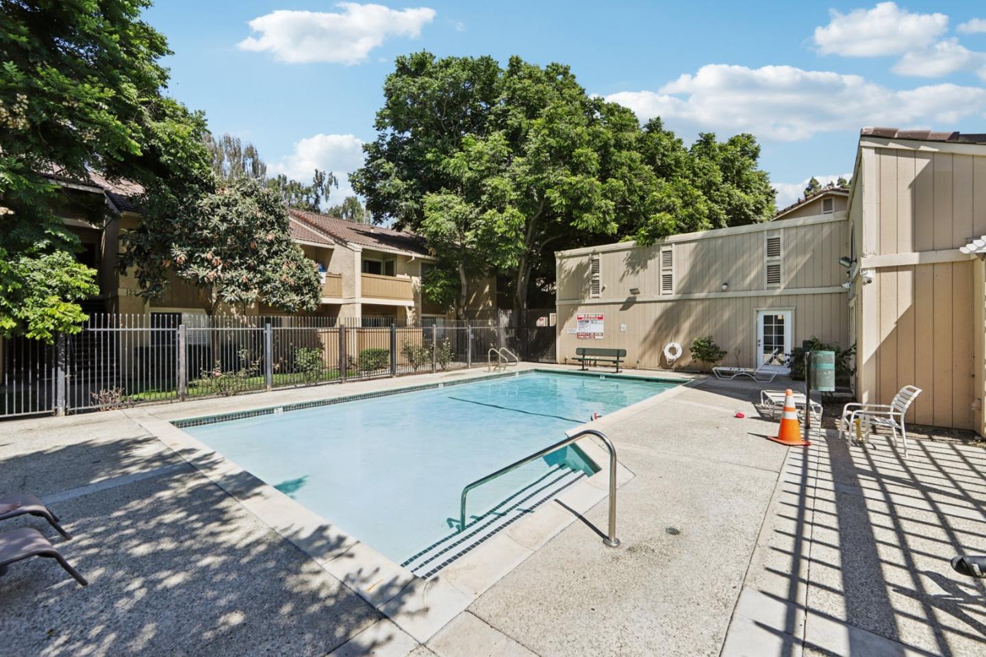 120 Damsen Drive