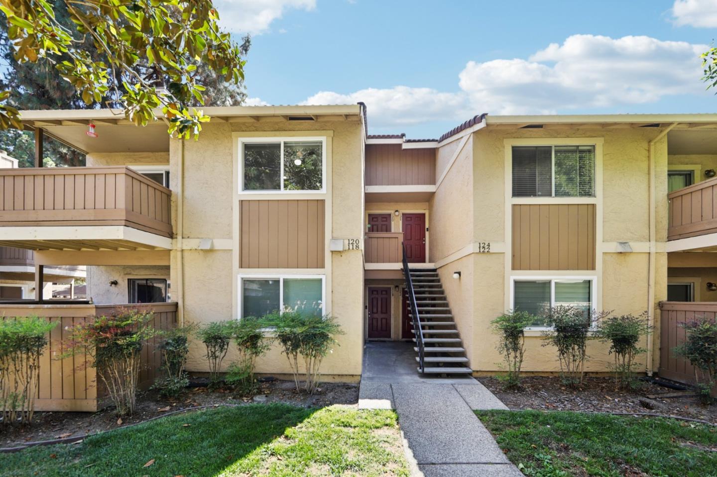 120 Damsen Drive