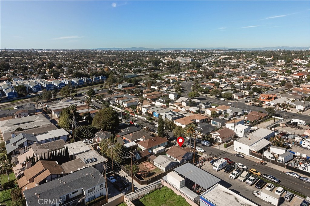 240 E Eldridge