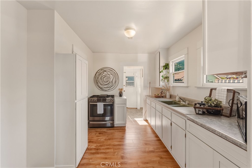 240 E Eldridge