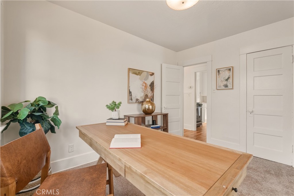 240 E Eldridge