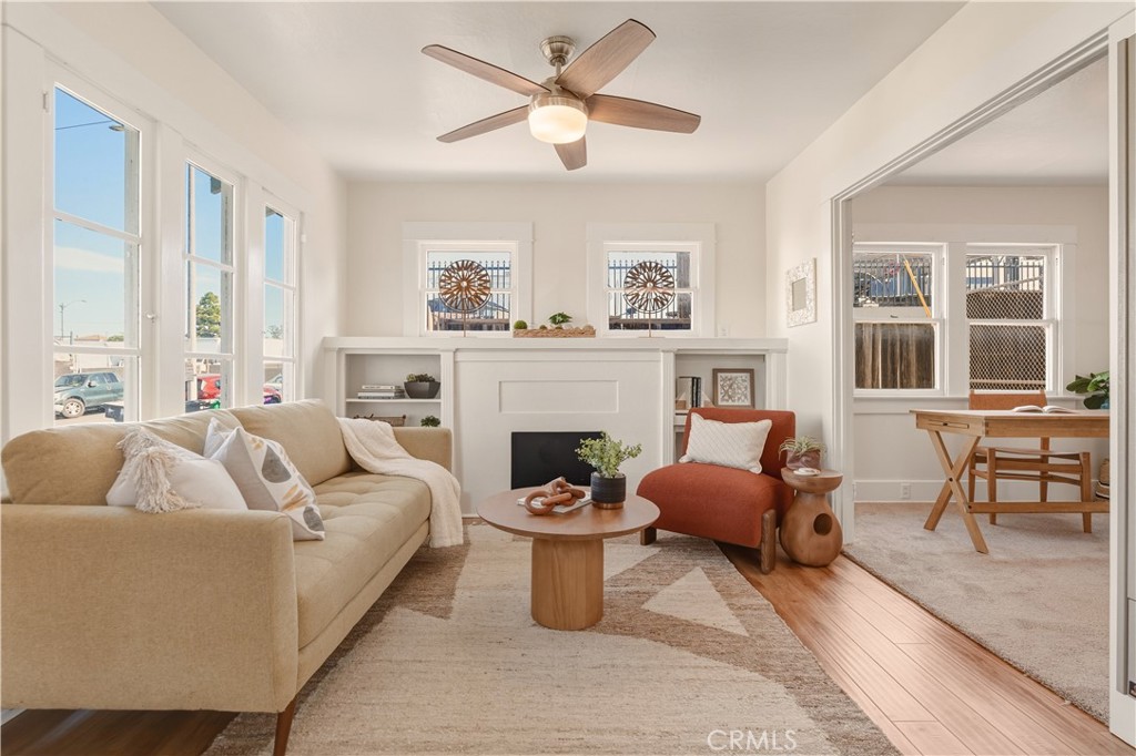 240 E Eldridge
