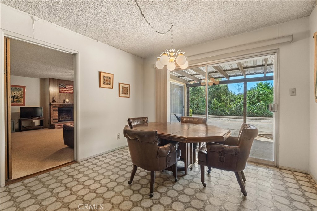 3412 N San Joaquin