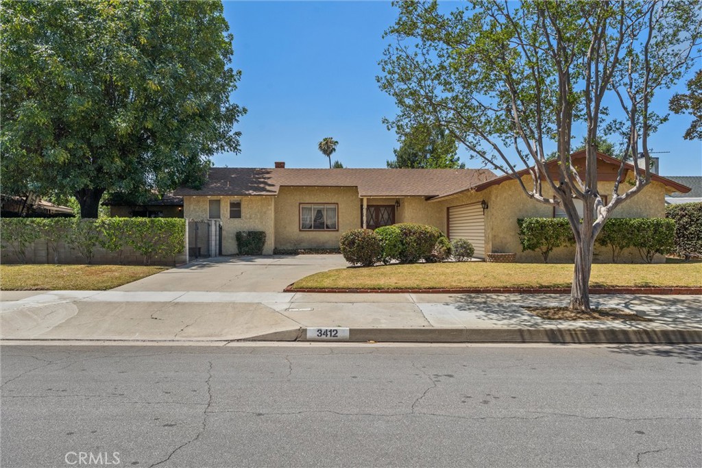 3412 N San Joaquin