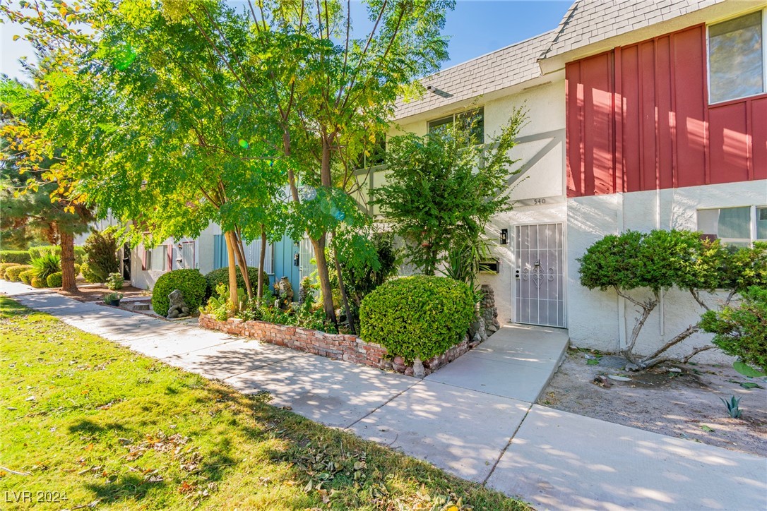 540 Greenbriar Townhouse Way