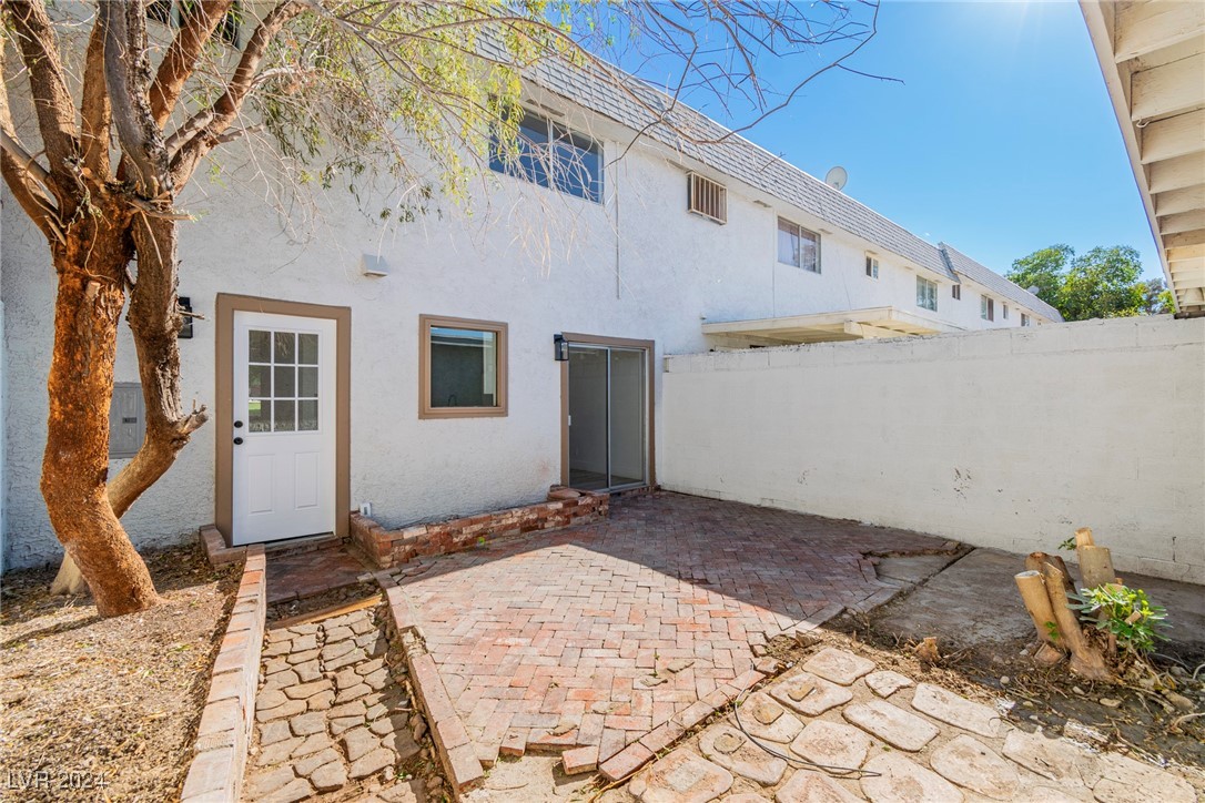 540 Greenbriar Townhouse Way