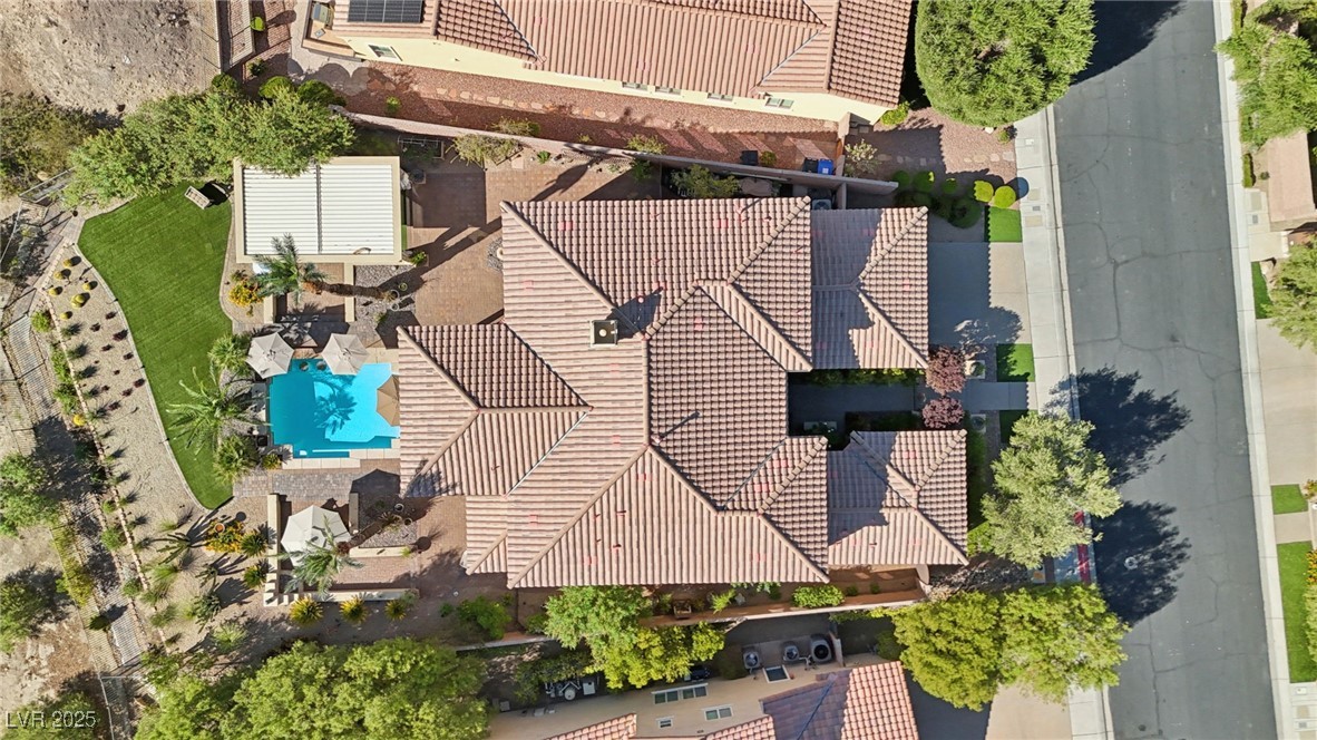 14 Benevolo Drive