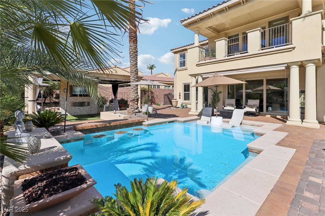 14 Benevolo Drive