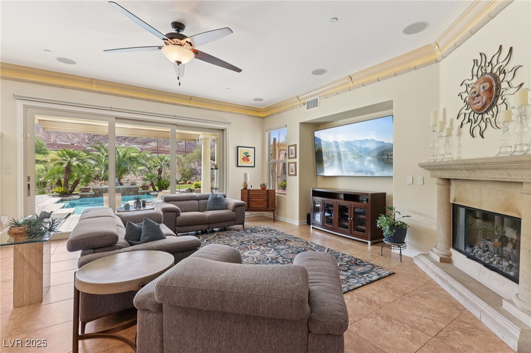 14 Benevolo Drive