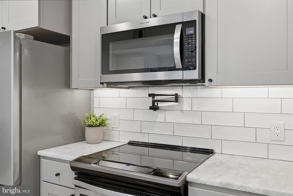 6914 WILLOW STREET NW Unit: 3