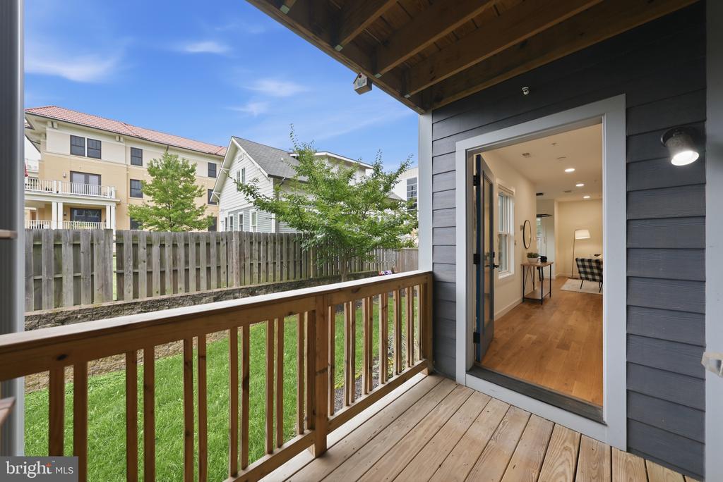 6914 WILLOW STREET NW Unit: 3