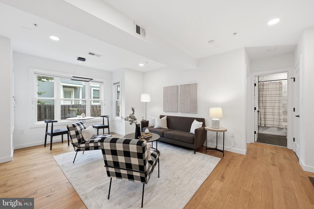 6914 WILLOW STREET NW Unit: 3