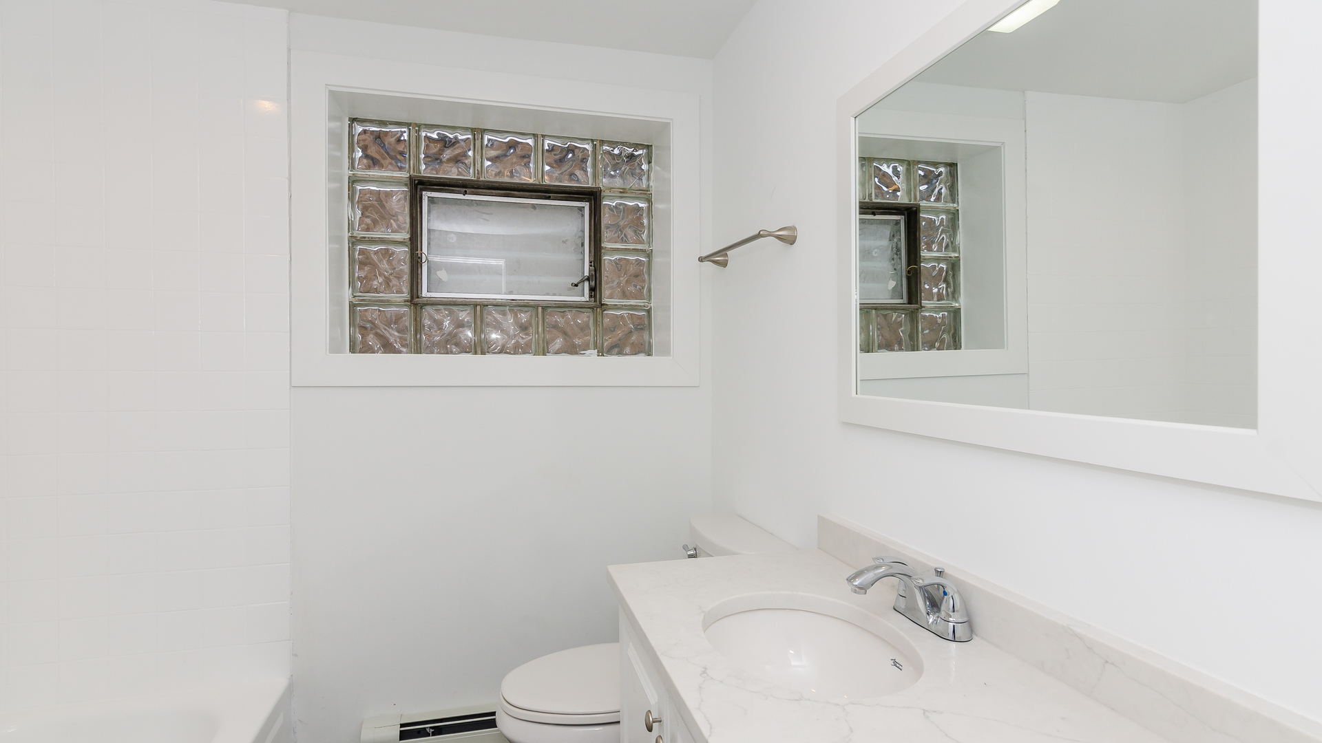 1329 N Latrobe Avenue Unit: G