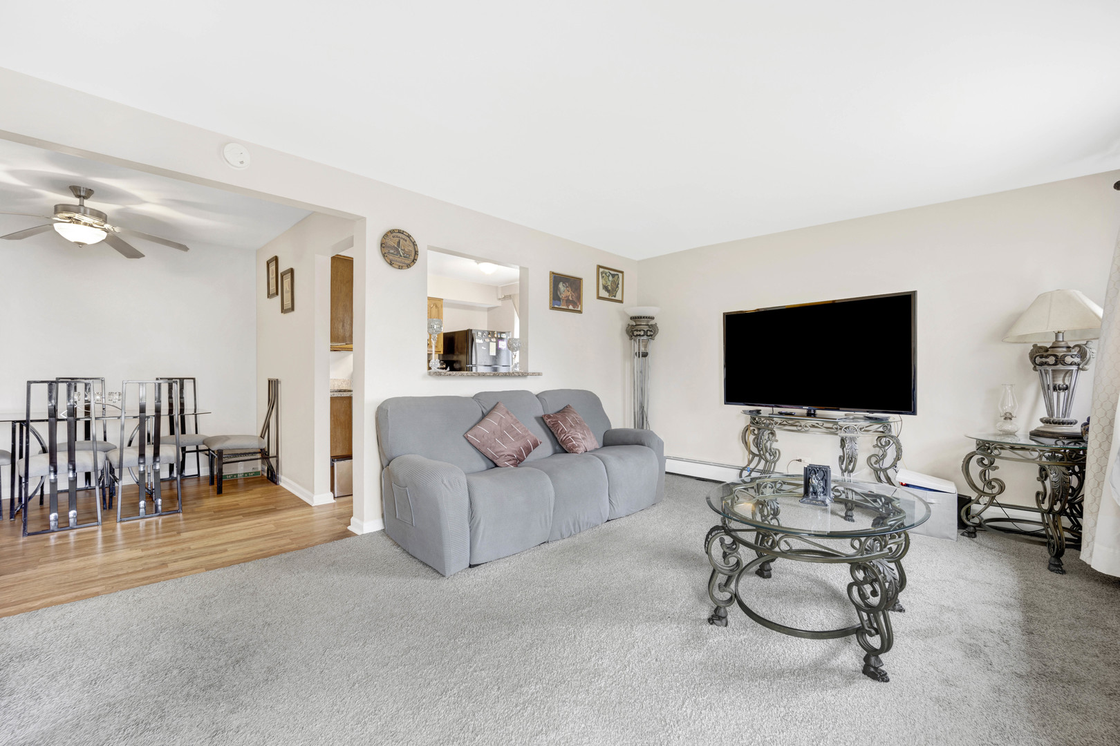 659 E Fullerton Avenue Unit: 9-110