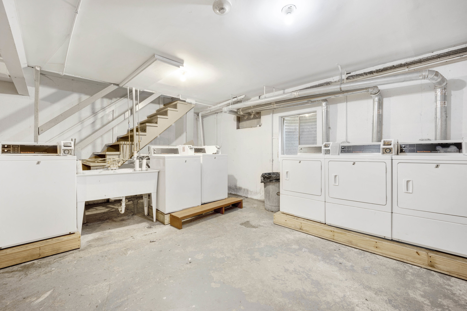 659 E Fullerton Avenue Unit: 9-110