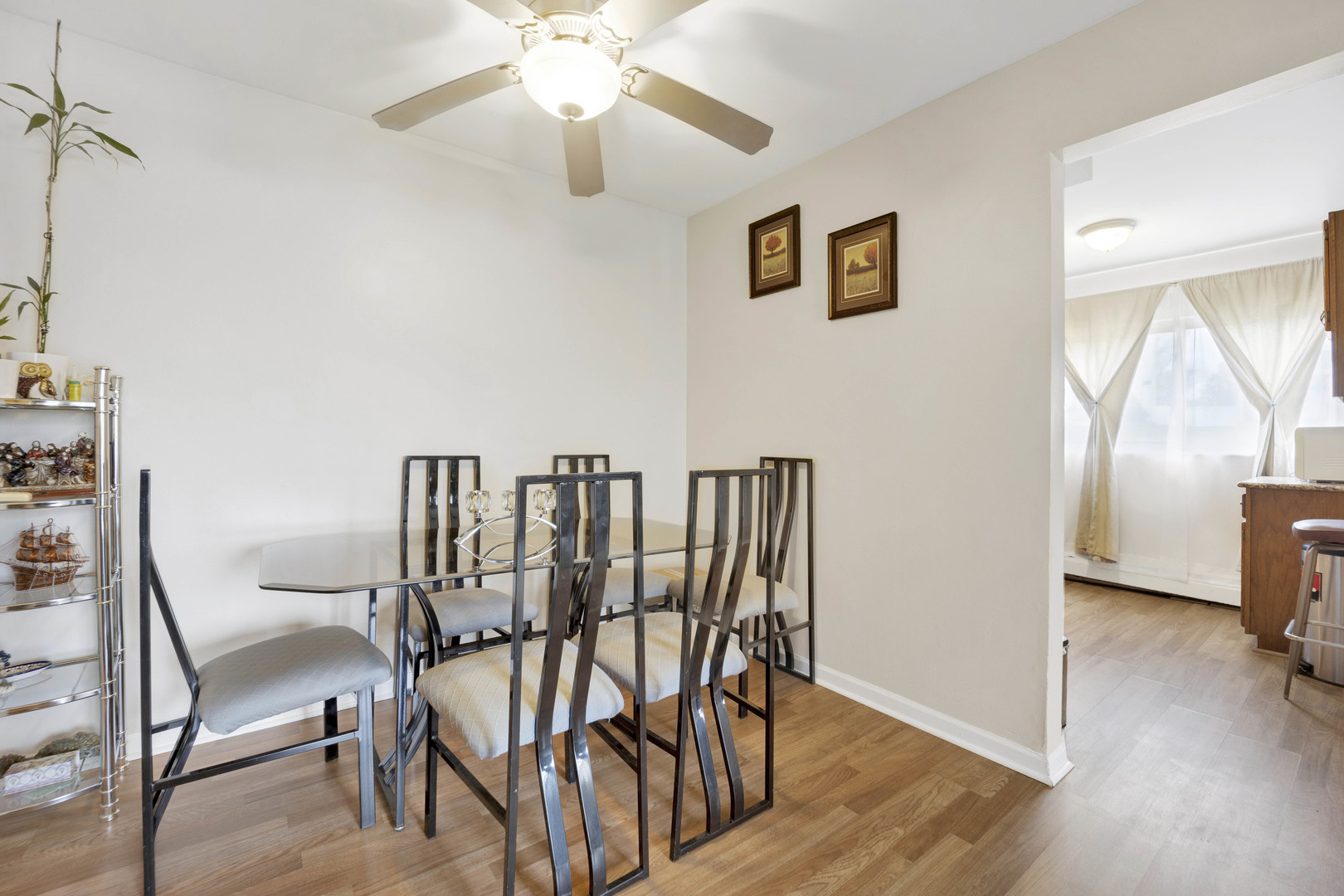 659 E Fullerton Avenue Unit: 9-110