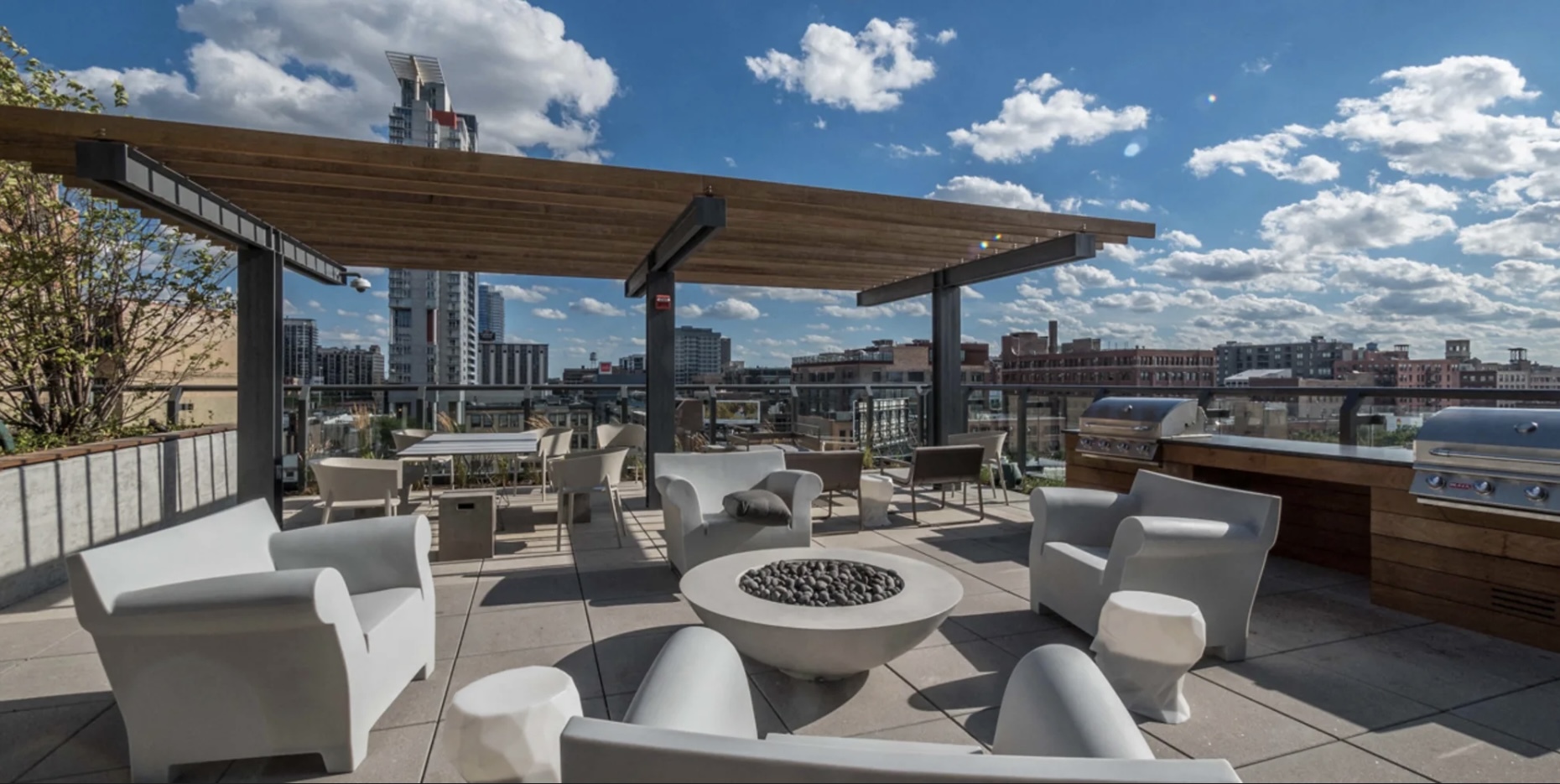 730 W Couch Place Unit: 605