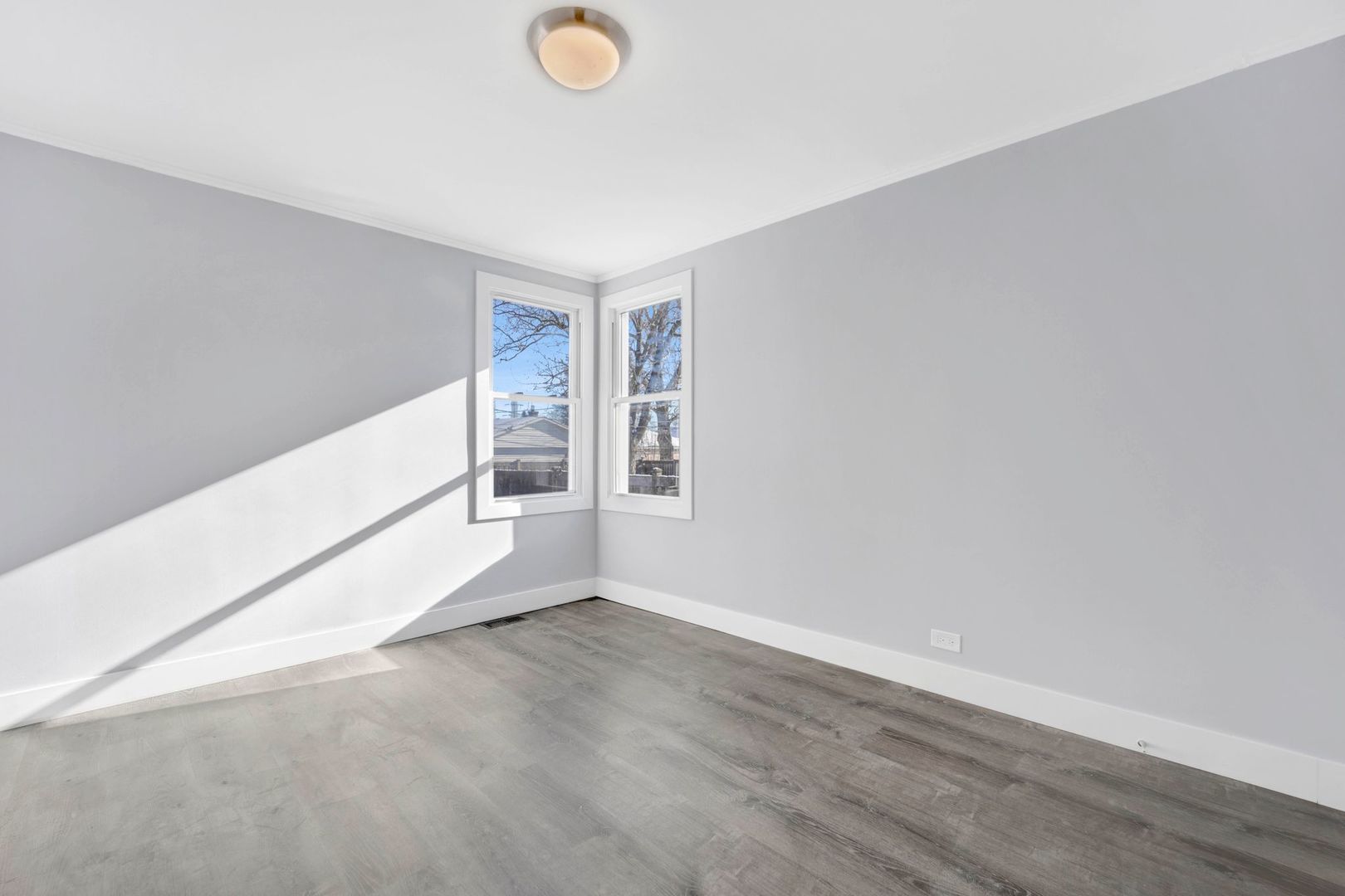 9127 Newcastle Avenue