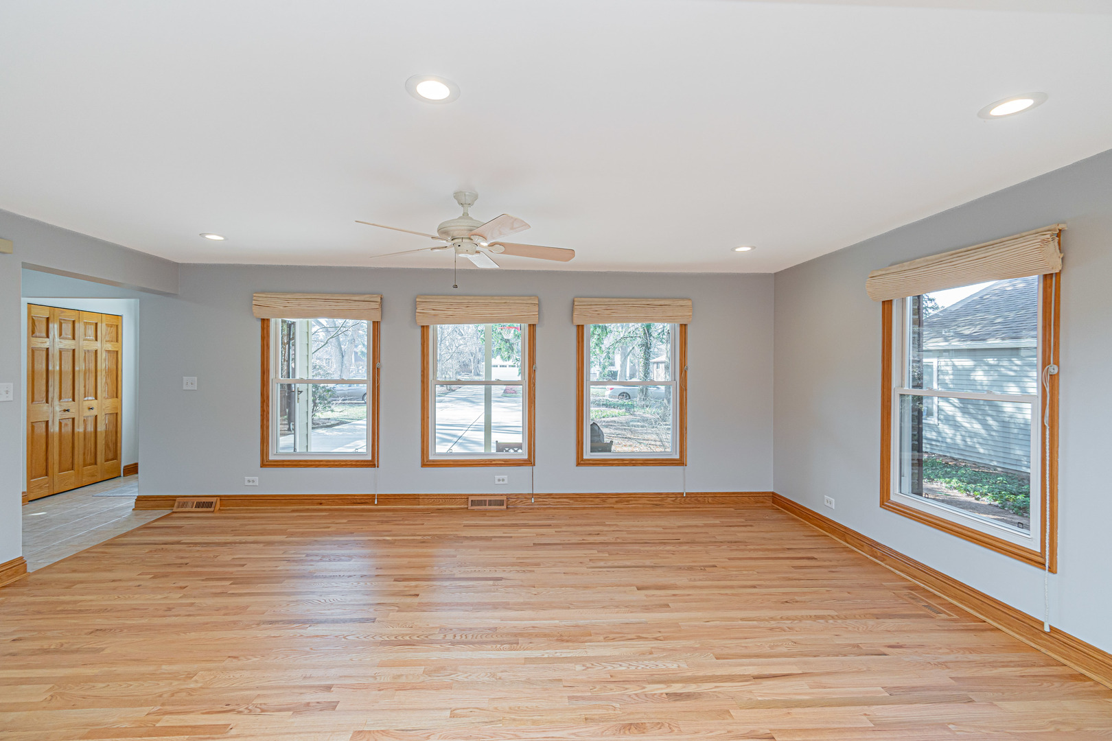 12243 S Nagle Avenue