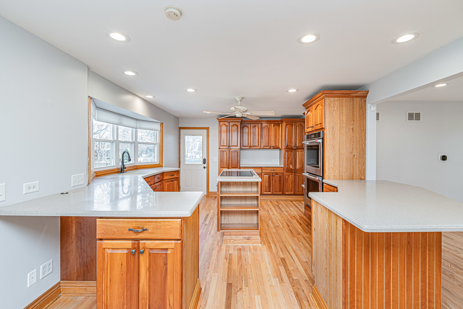 12243 S Nagle Avenue