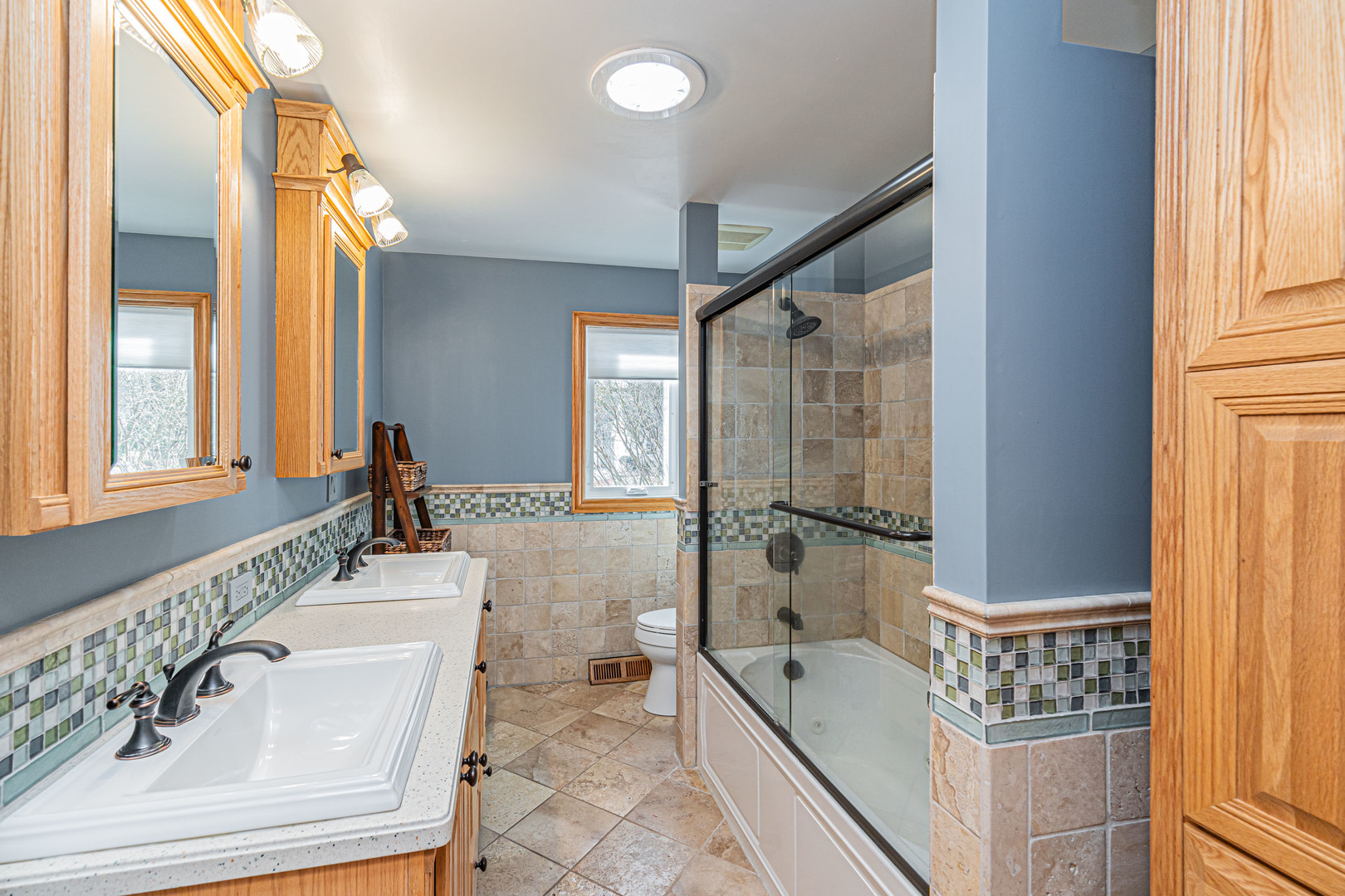 12243 S Nagle Avenue