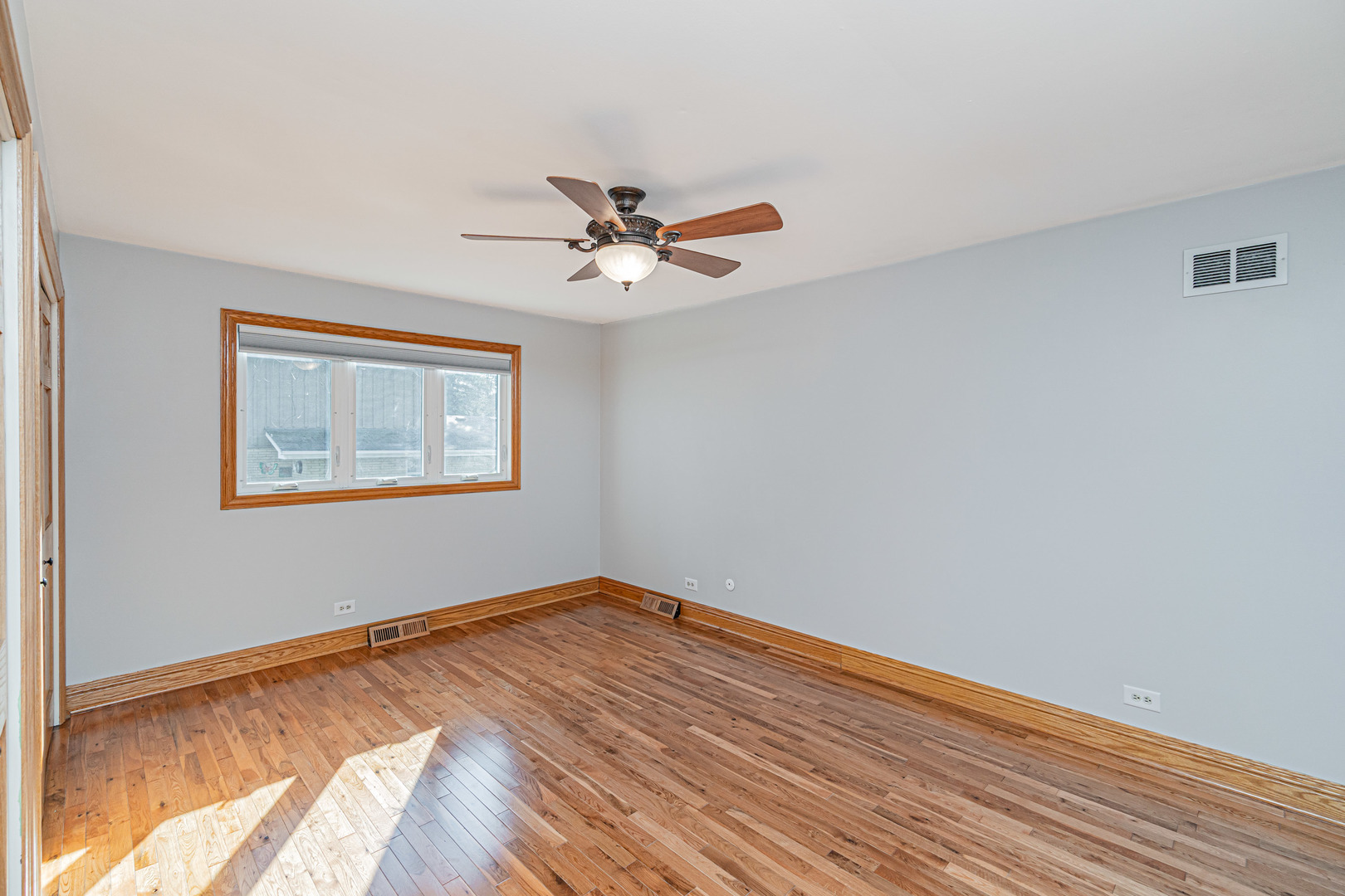 12243 S Nagle Avenue