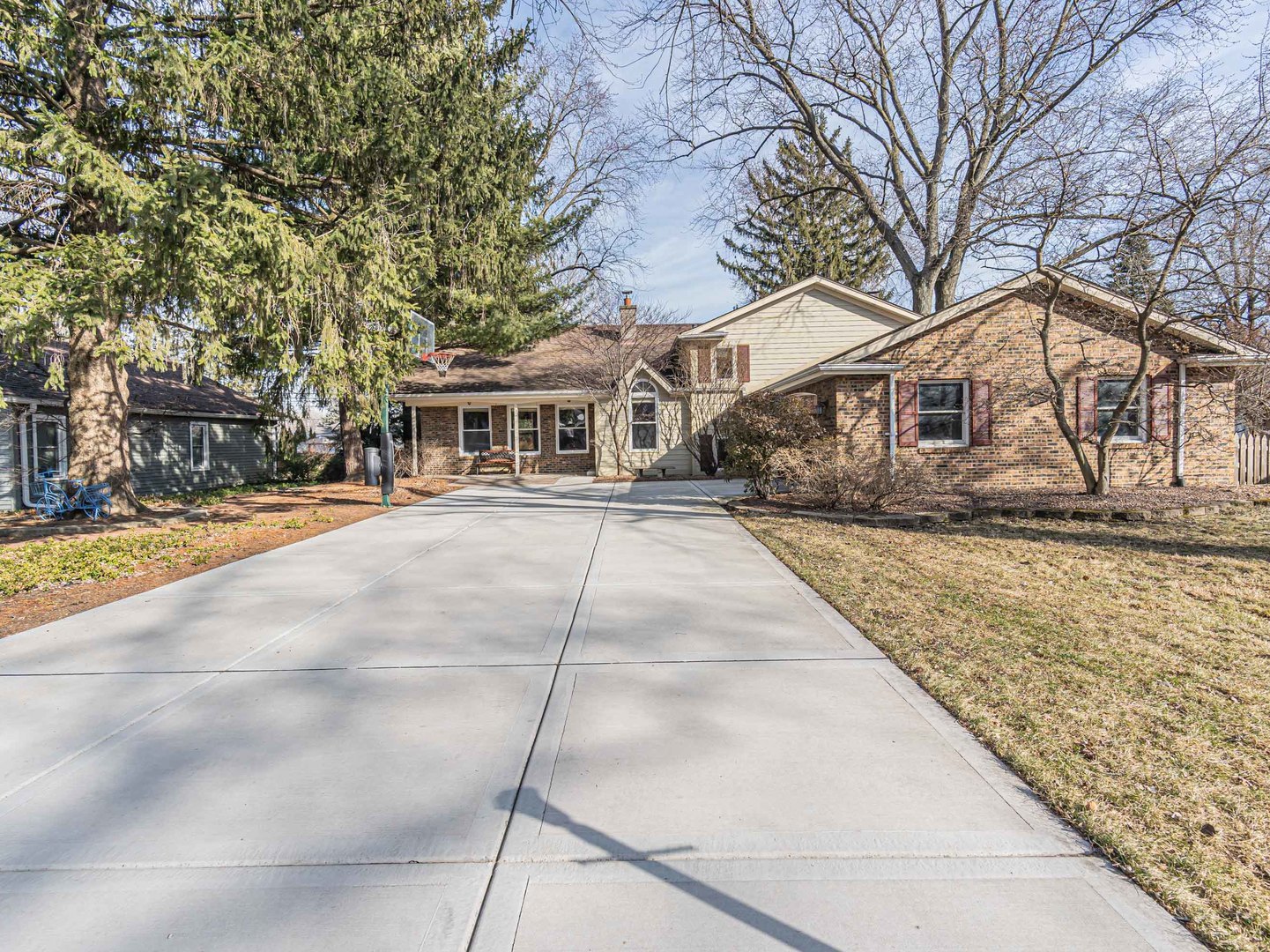 12243 S Nagle Avenue