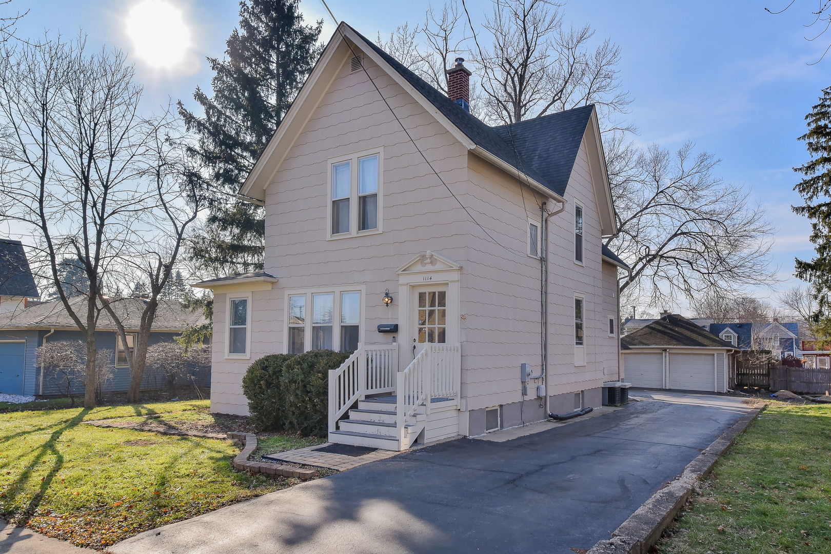 1114 Hill Avenue