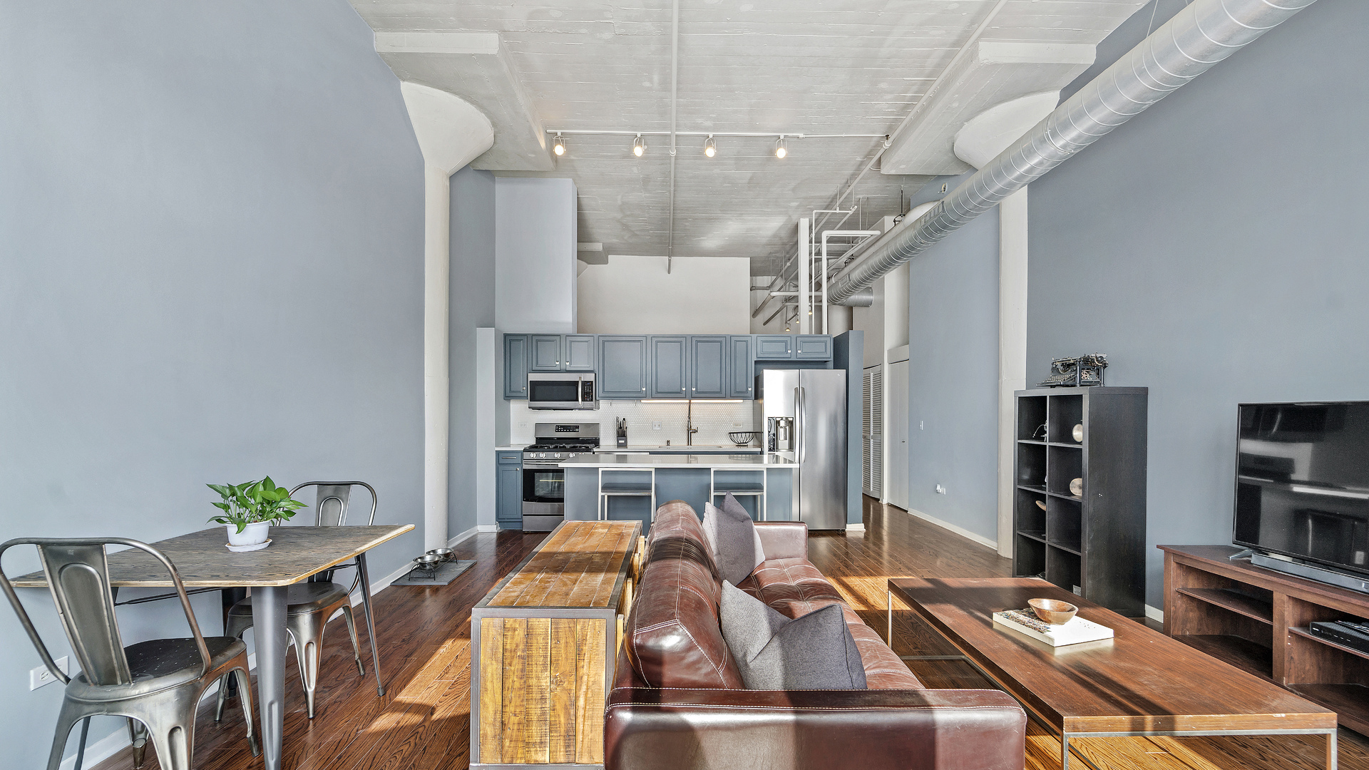 1525 S Sangamon Street Unit: 715