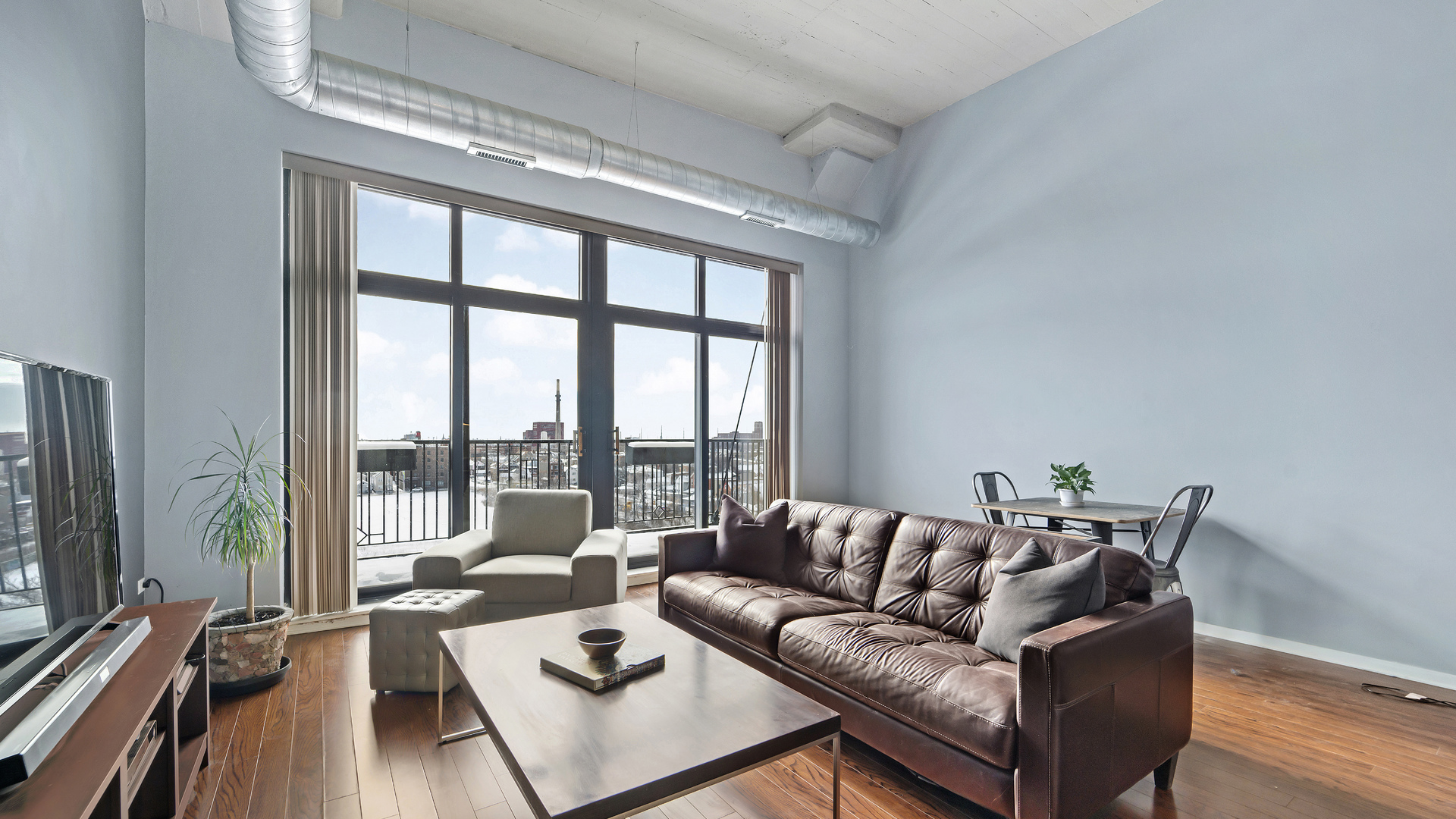 1525 S Sangamon Street Unit: 715