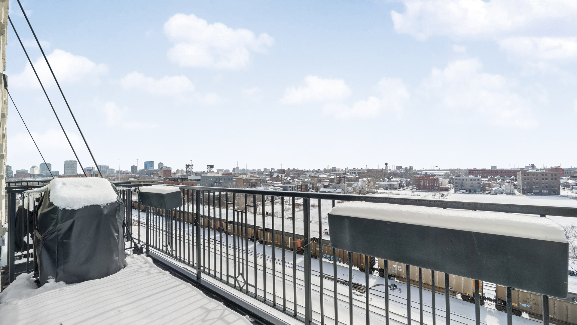 1525 S Sangamon Street Unit: 715
