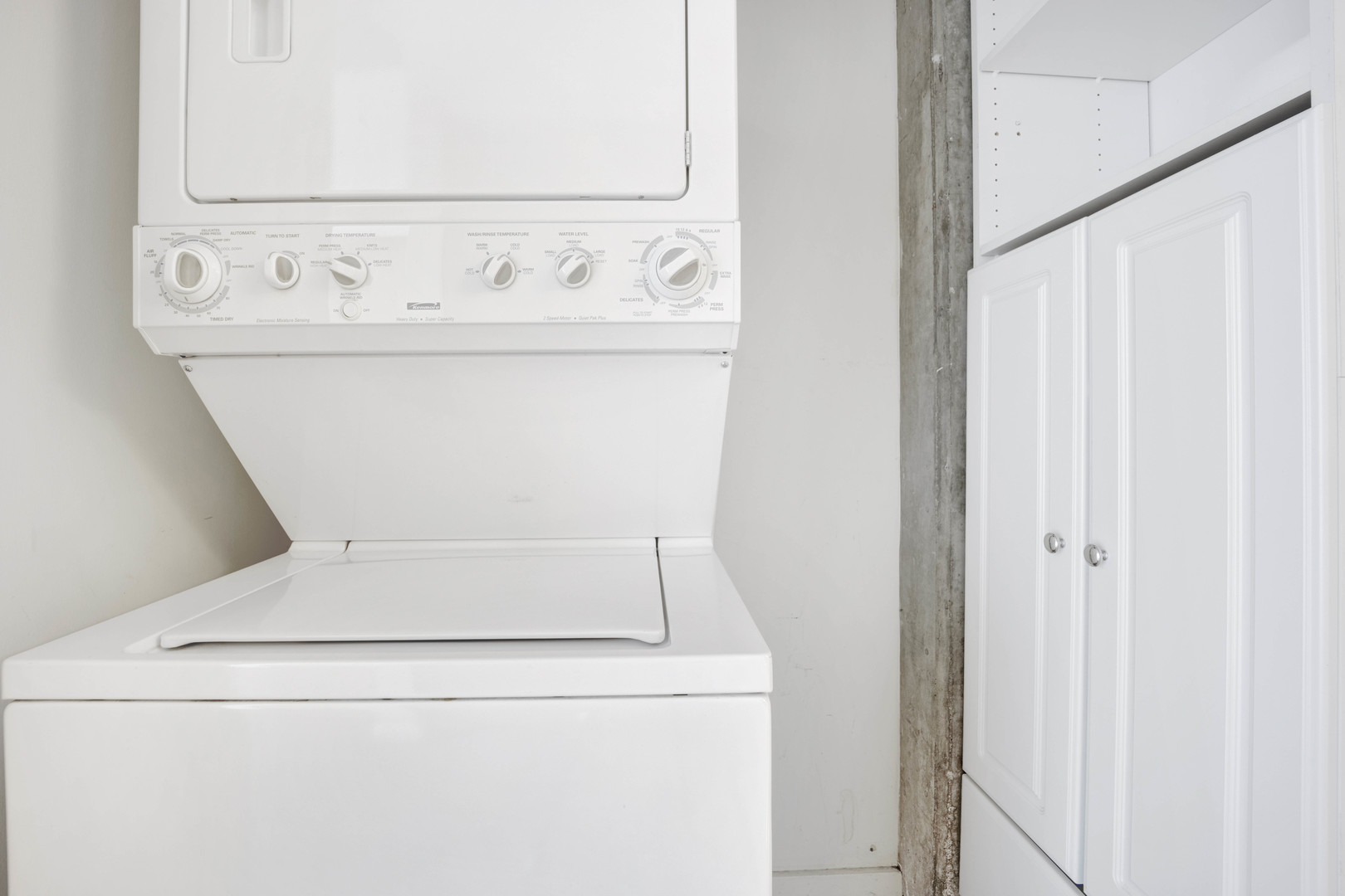321 S Sangamon Street Unit: 303